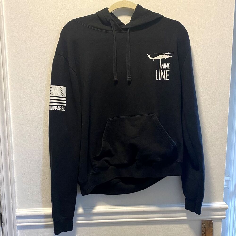 Nine Line Hoodie Men’s Medium Black American Flag Patriotic Sweatshirt